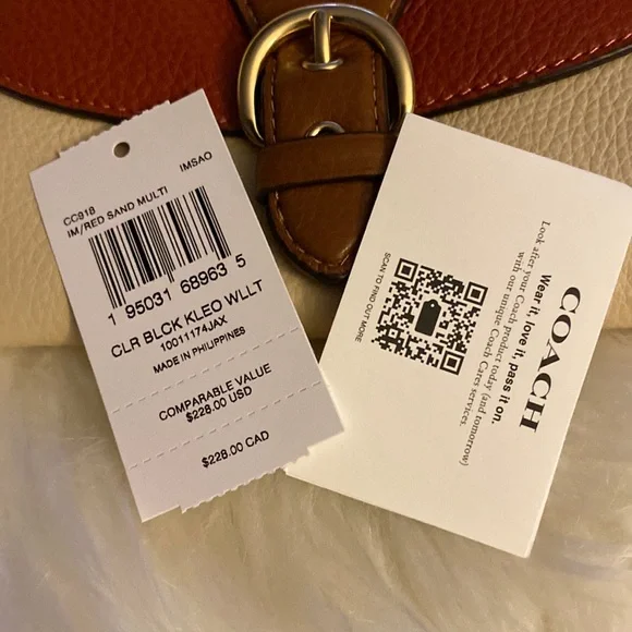 Coach Kleo Wallet - Picture 10 of 10